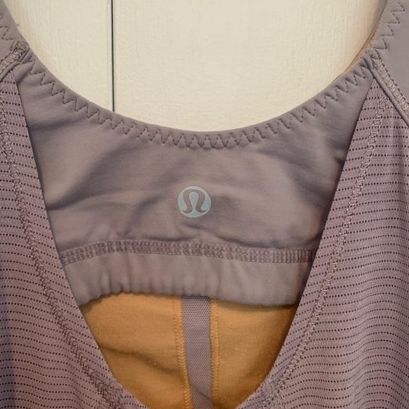 Lululemon workout tank - Picture 3 of 4